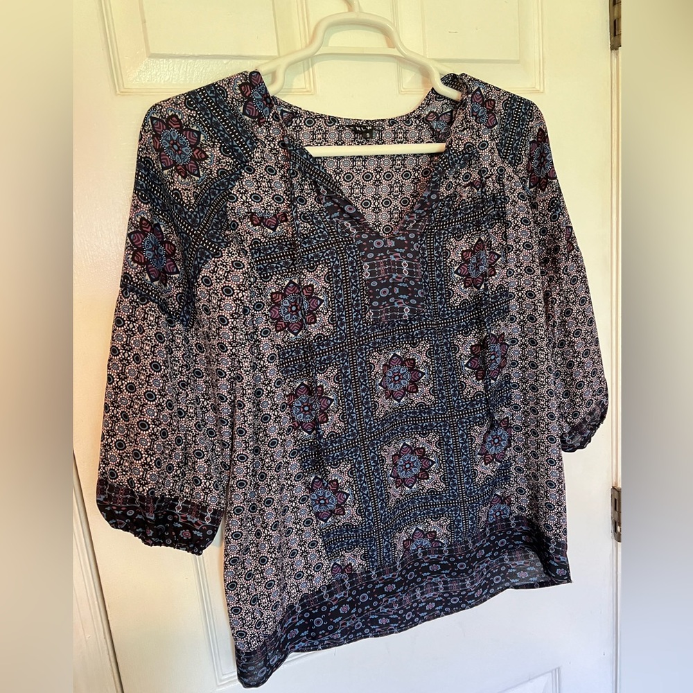 NLW blouse warm, rich colors perfect for autum.
